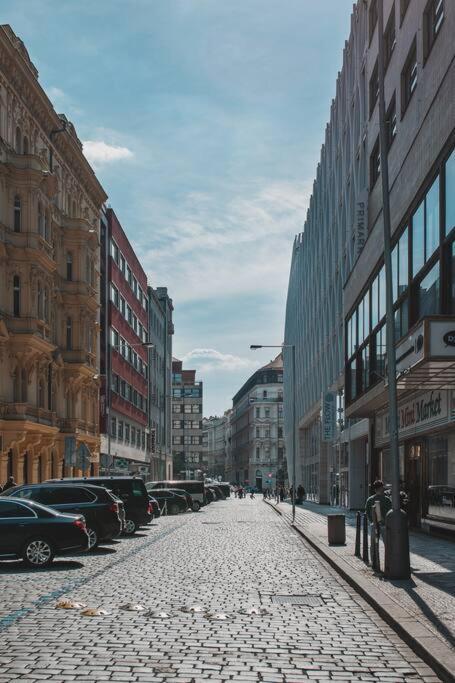 Opletal * Praga